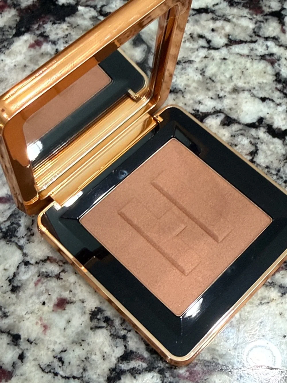 Haus Labs By Lady Gaga Terra Sol Velvet Bronzer - Terra Sol